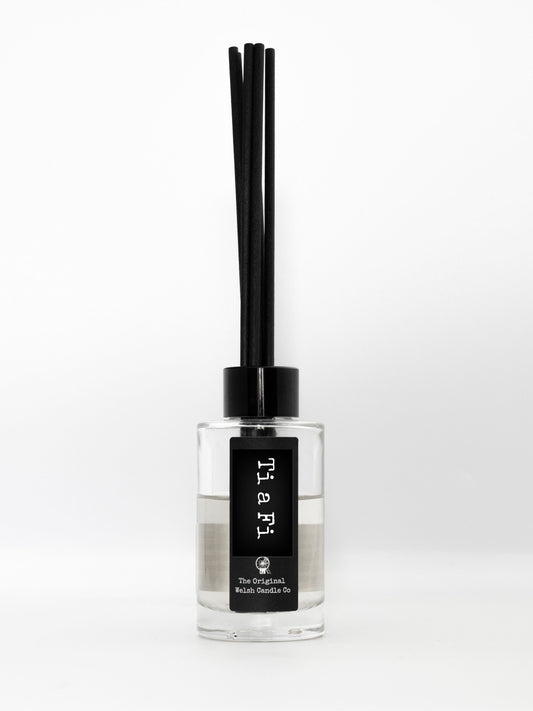 Ti a Fi reed diffuser scented with Attar Oud